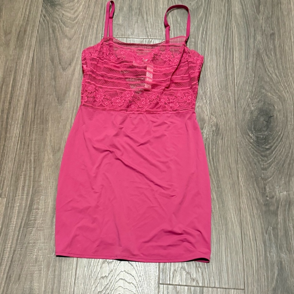 NWT Victoria's Secret Fuchsia Lace Lingerie